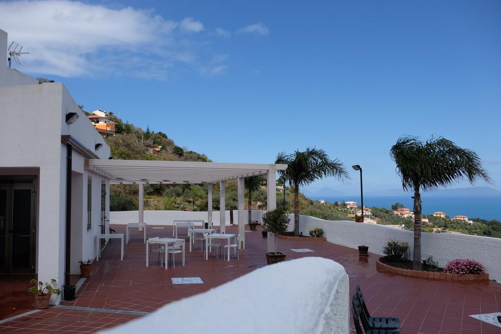 Alta Marea Hotel Gioiosa Marea Esterno foto